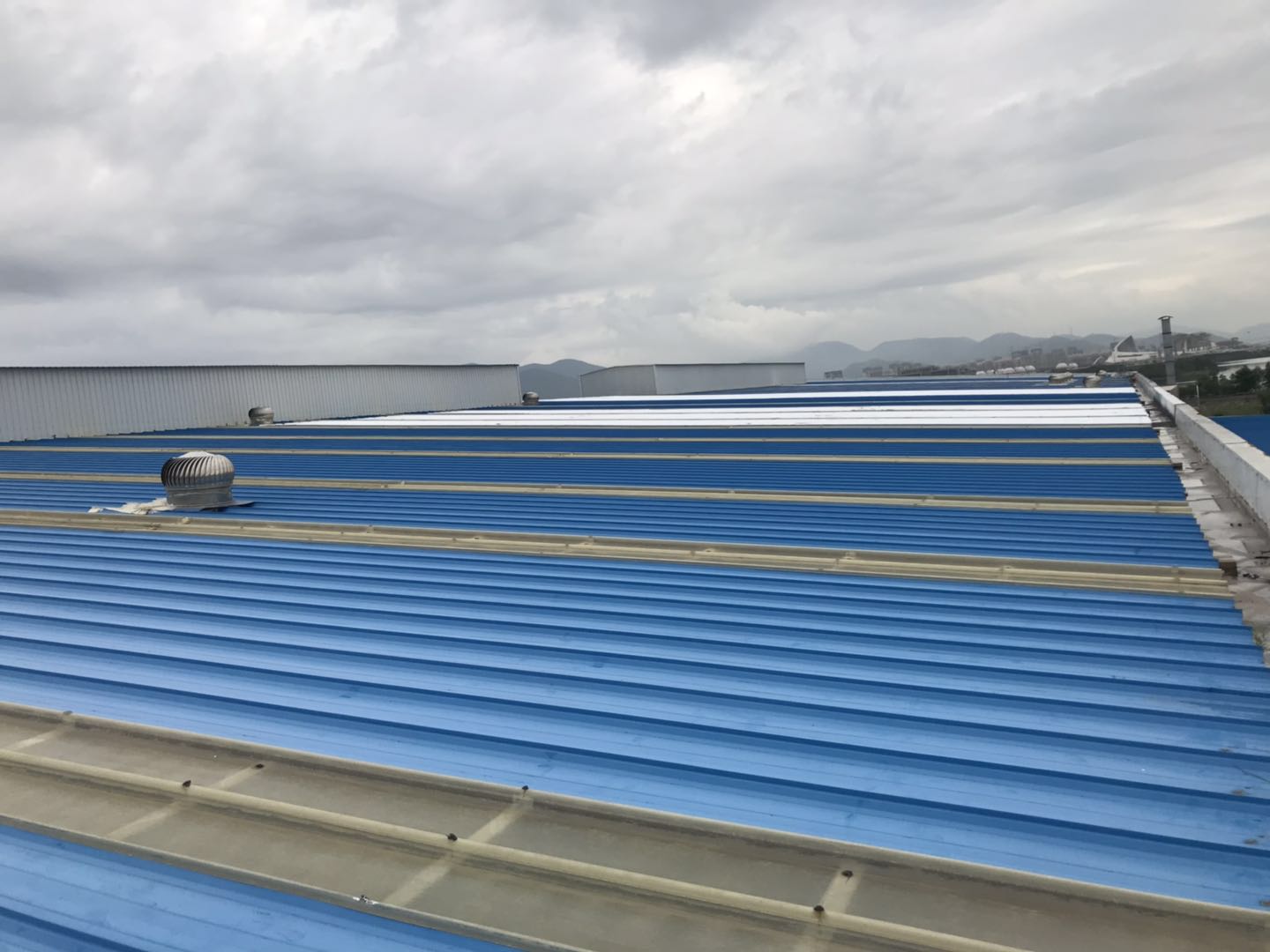 金属屋面卷材防水系统