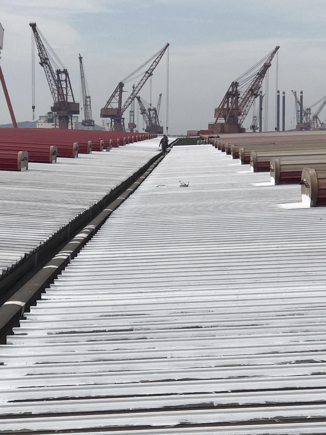 金属屋面卷材防水系统