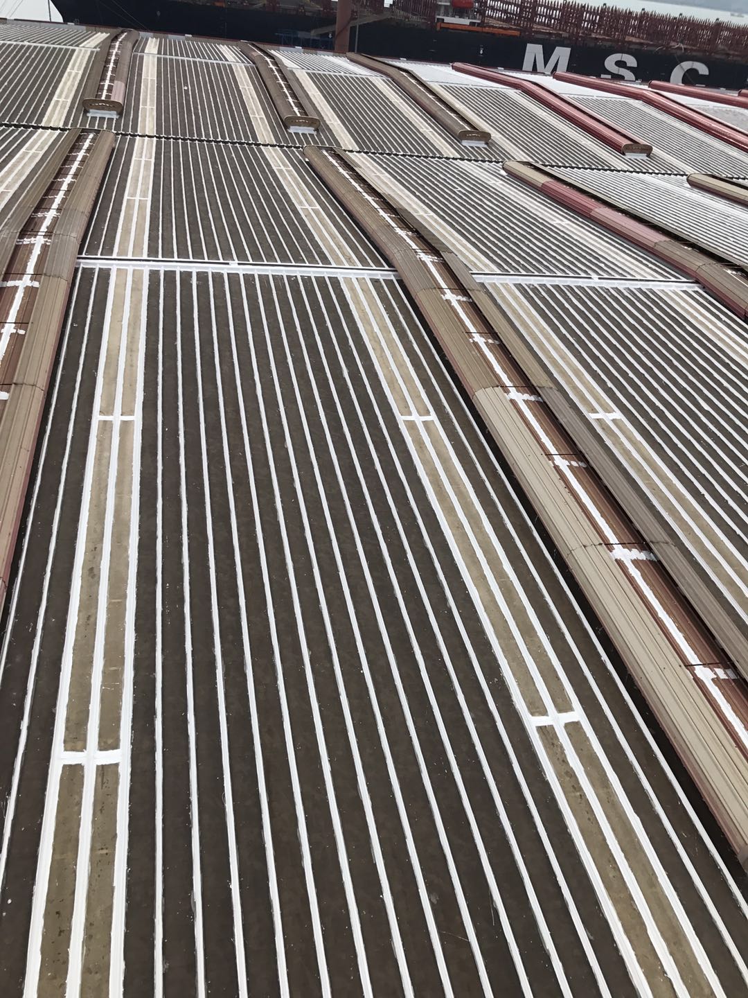 金属屋面卷材防水系统